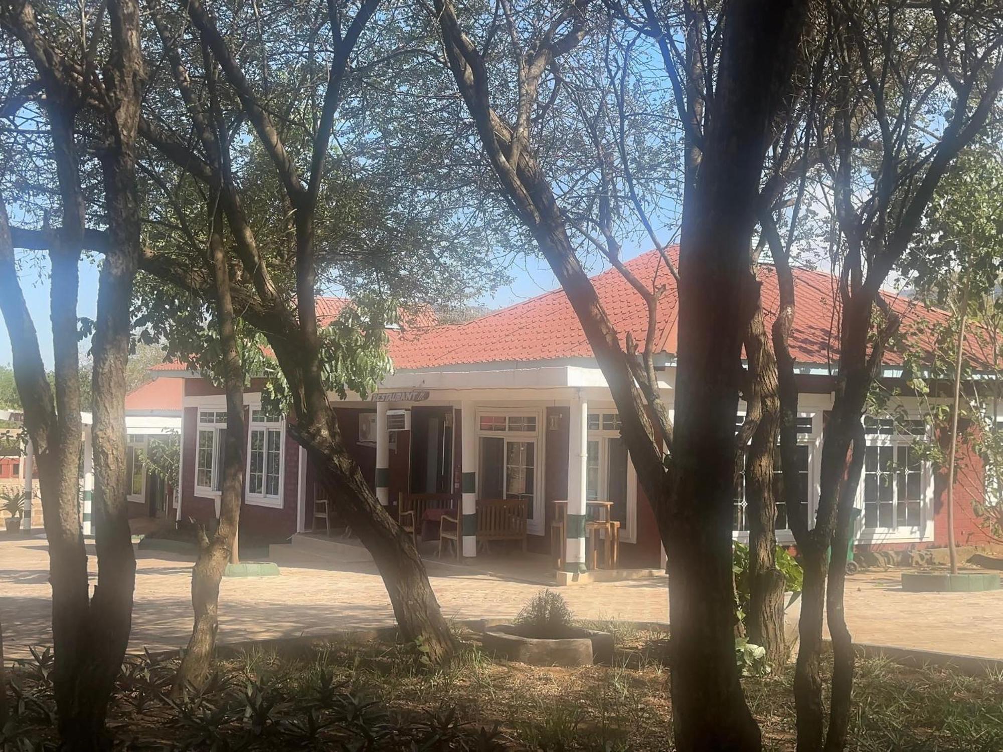Mkomazi Hotels&Camps Hegoma Esterno foto