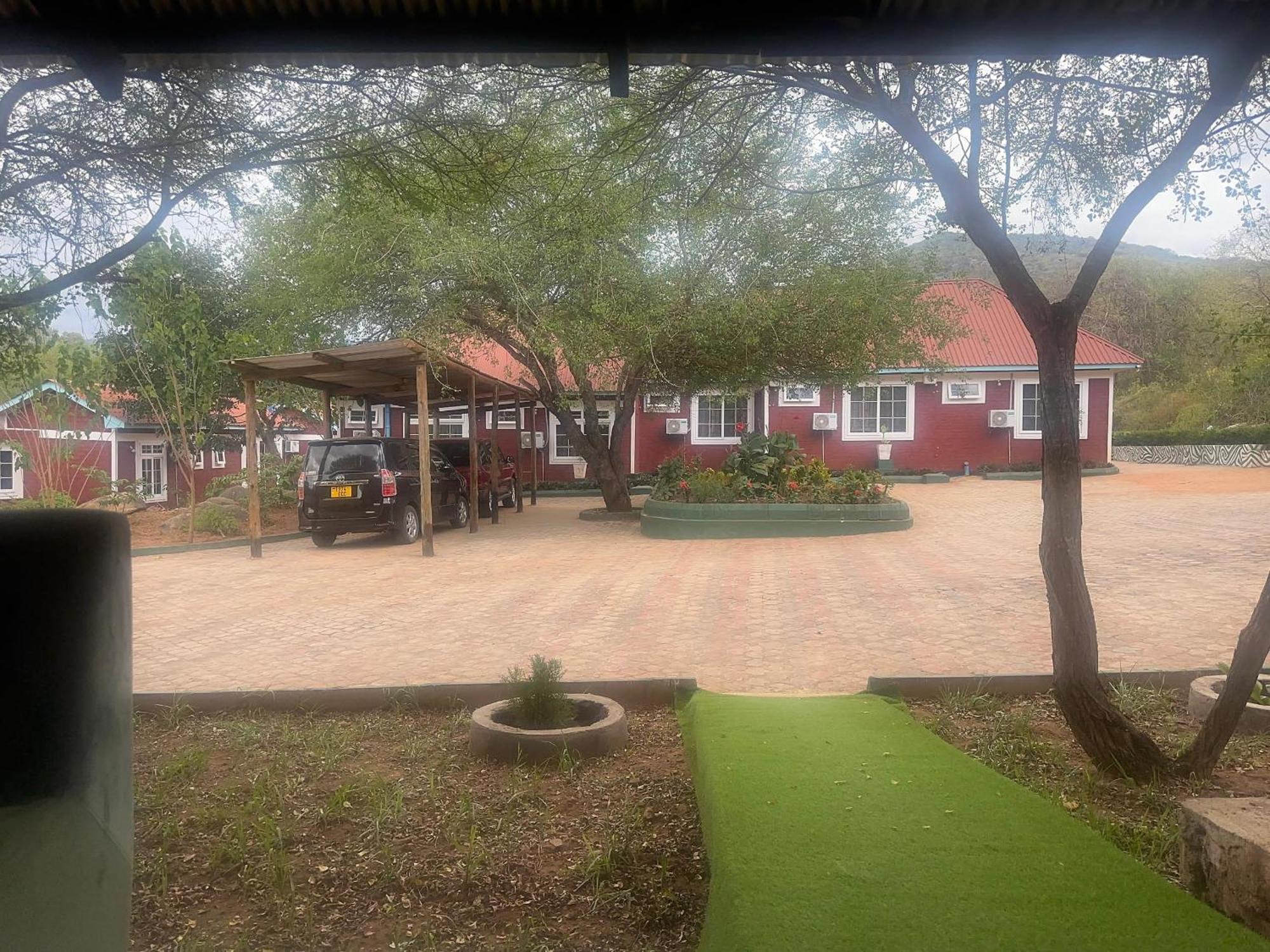 Mkomazi Hotels&Camps Hegoma Esterno foto